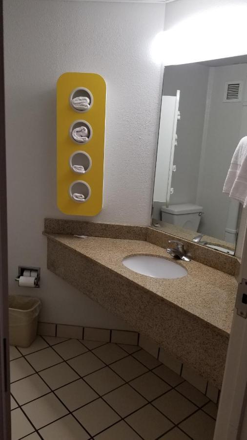 Americas Value Inn-knoxville East